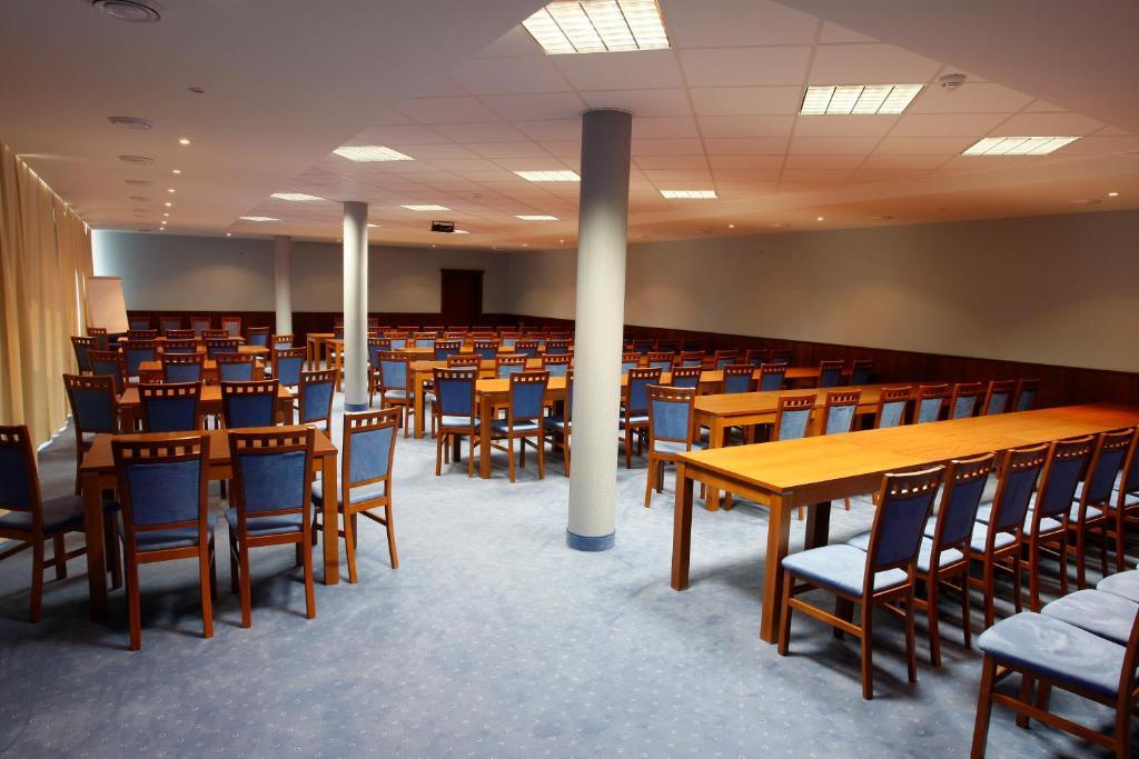 מודרה Hotel Majolika מראה חיצוני תמונה