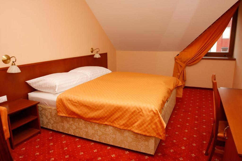 מודרה Hotel Majolika חדר תמונה